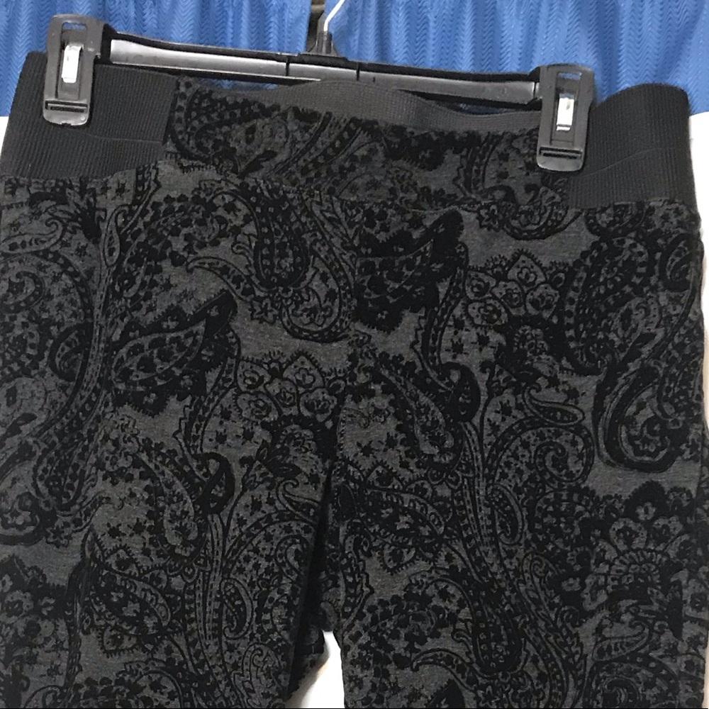 Boom Boom jeans,  Women’s black . Bump it up
